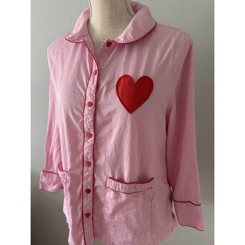 LAKE x Atlantic-Pacific Margot Pajama‎ Top with Heart Applique Size Medium
